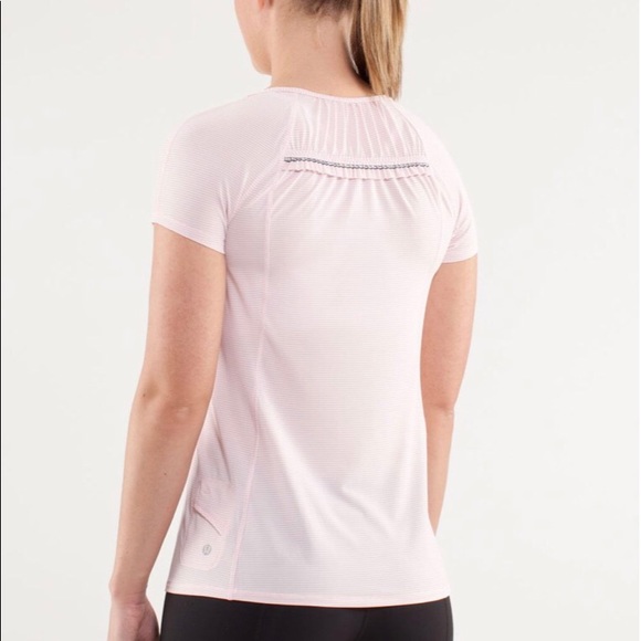 💞LULULEMON-Vintage EUC Run:Wild Short Sl. Tech(12) - Picture 2 of 14